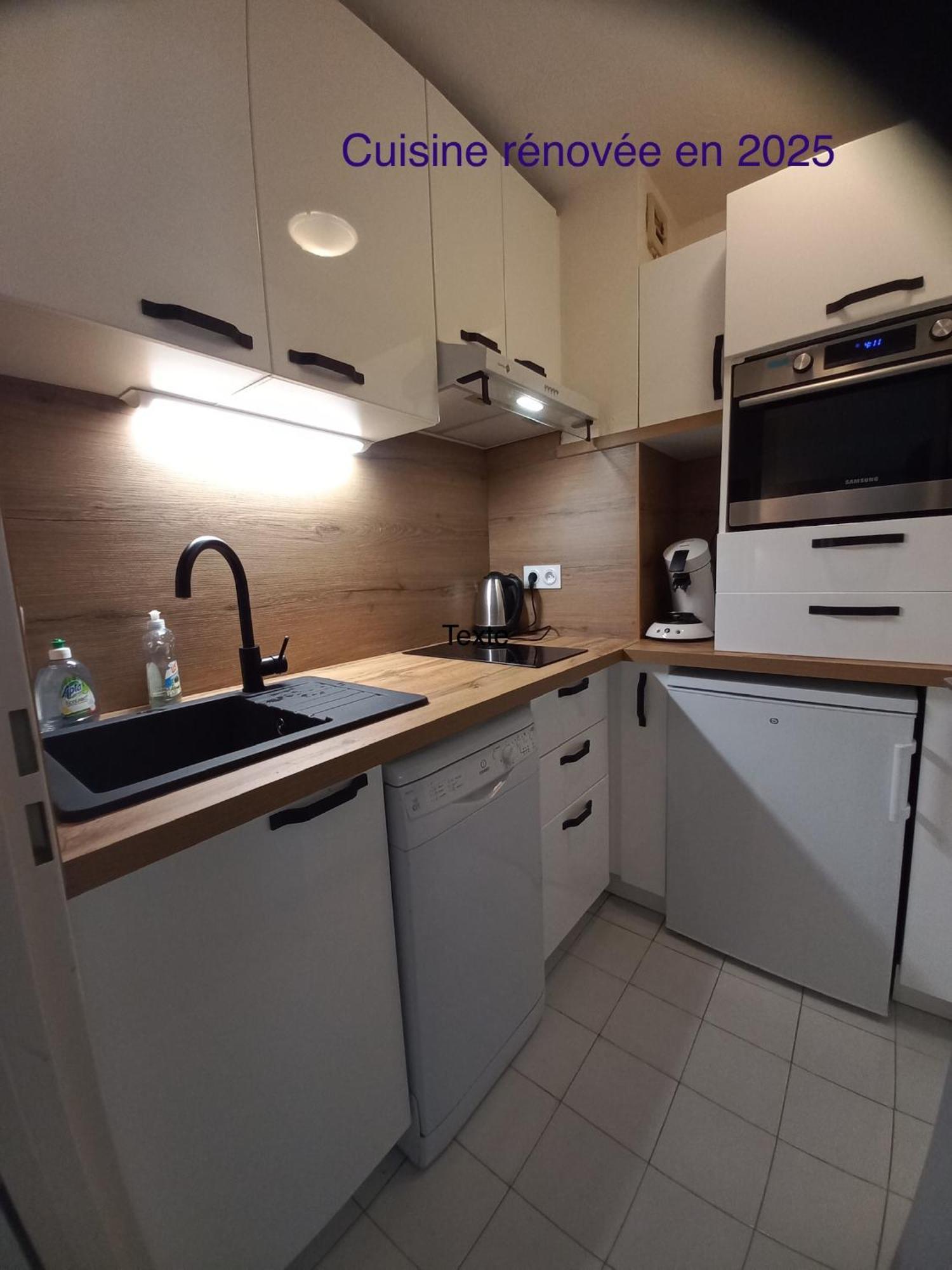 Frejus Plage, Appartement Entier , Piscine,Parking,Plage A 200M ภายนอก รูปภาพ